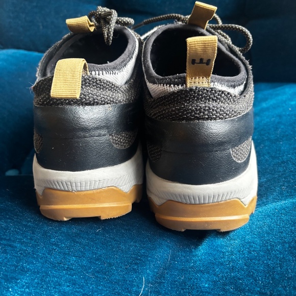 Naglev Unico Hiking Sneaker - EUC - Picture 6 of 12